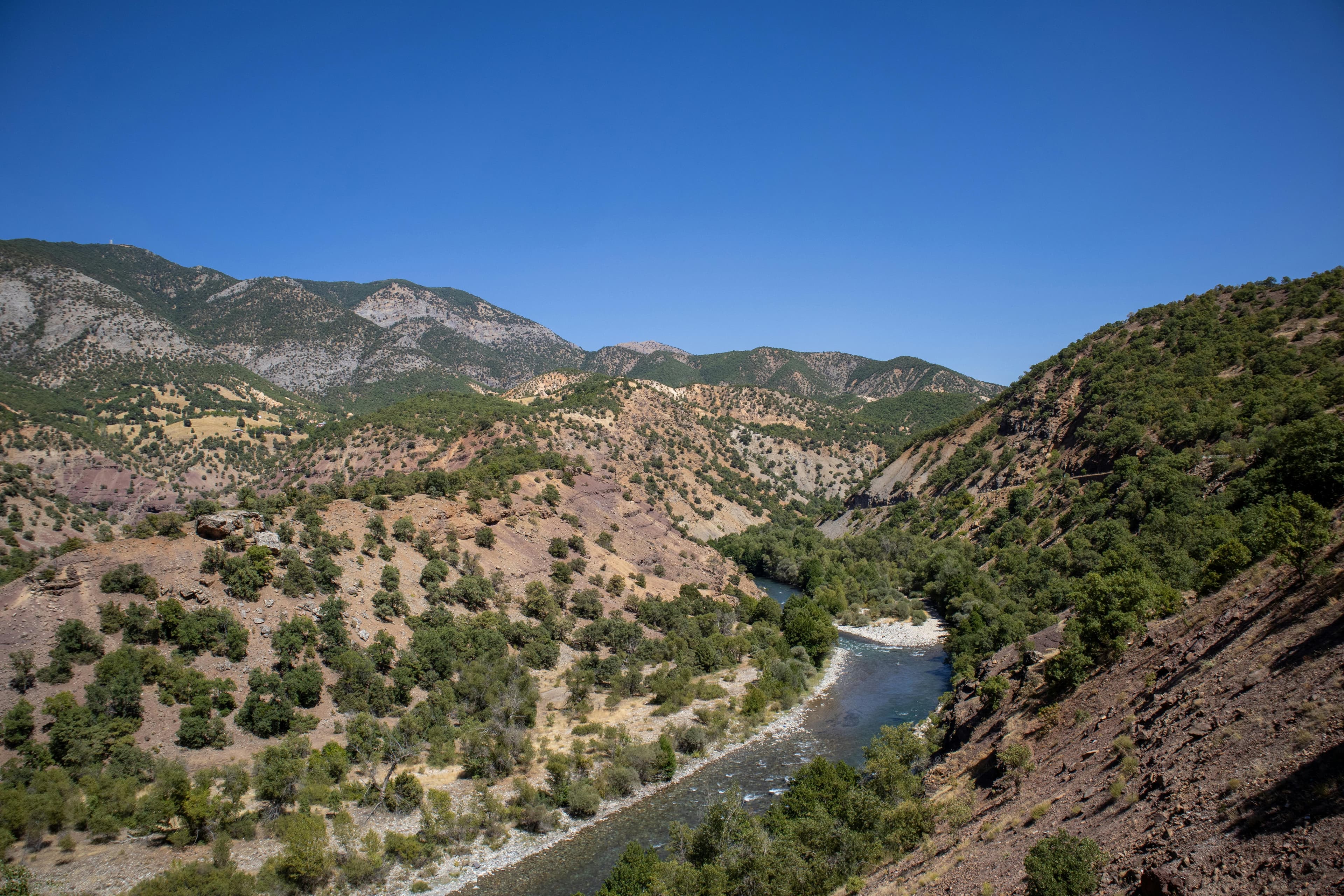 Paysage panoramique de la vallee de Munzur a Tunceli